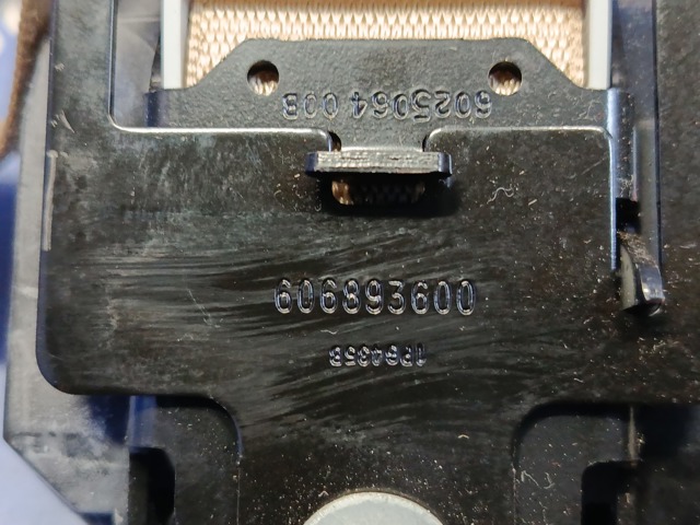 Пасок безпеки задній правий 72117161848 BMW