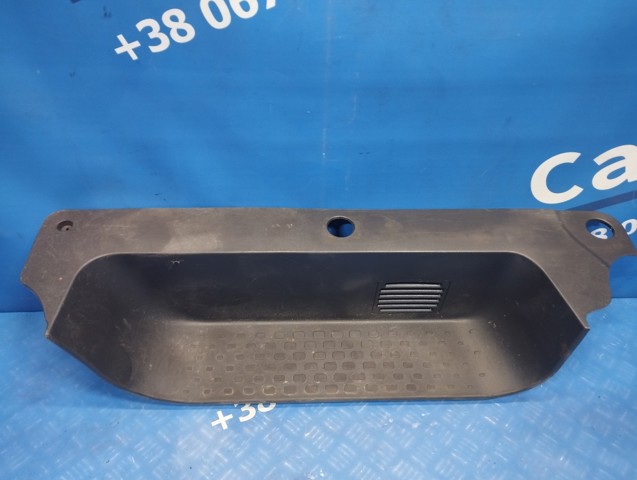 Накладка підніжки 768510190R RENAULT