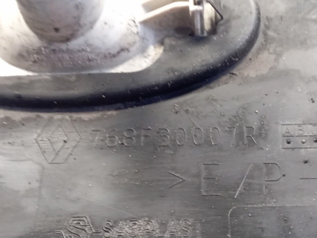 Молдинг заднього правого крила 768F30007R RENAULT