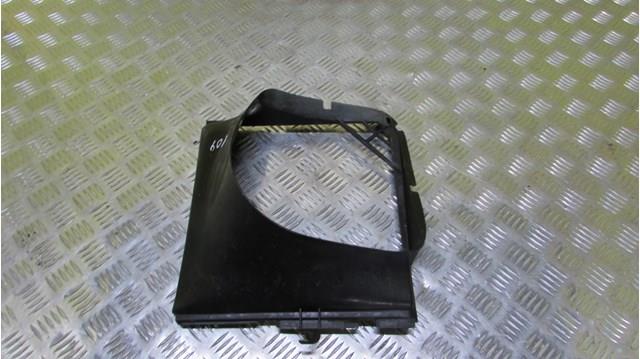 Диффузор радиатора интеркуллера задний touareg fl (2015-2018) 7L0117339