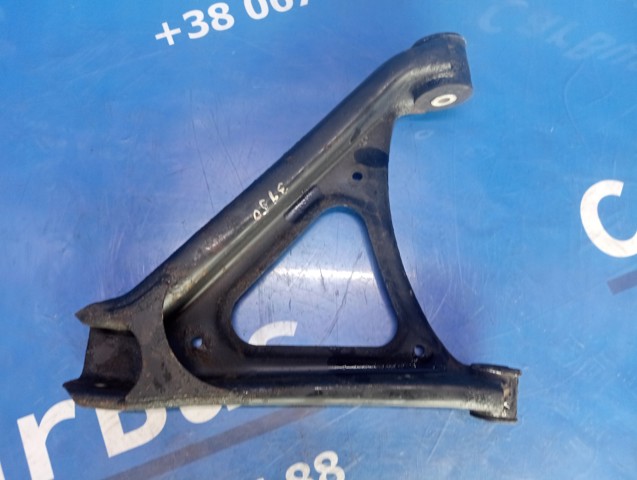 Важіль задньої підвіски нижній, лівий 7L0505351A VAG
