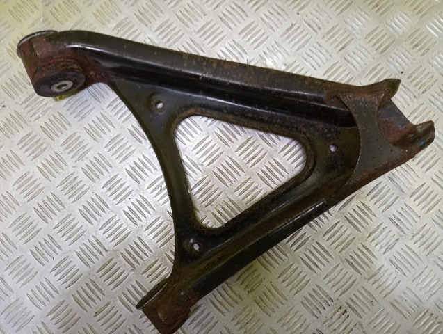 Балансир задній нижній, правий 7L0505352 VAG