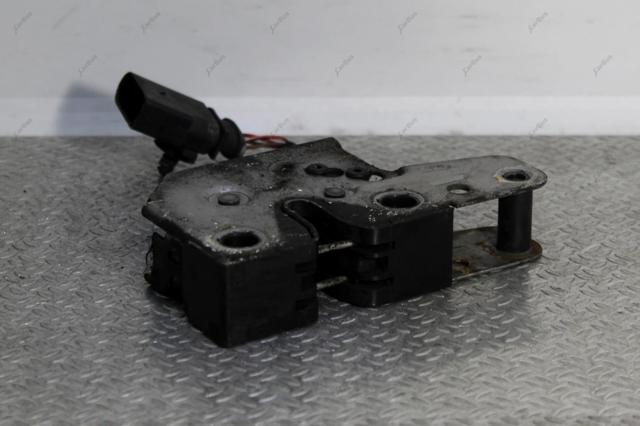 Замок кришки капота 7L0823509C VAG