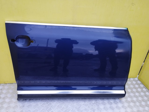 Дверка передня права 7L0831056L VAG
