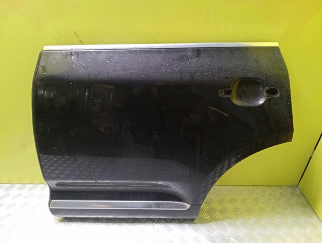 Двері пасажирськи задні ліві 7L0833055M VAG