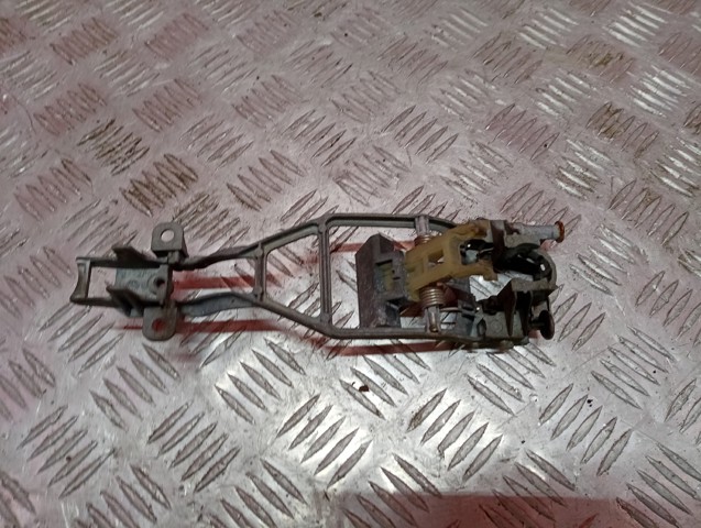 Тримач зовнішньої ручки дверей, задніх правих 7L0839886A VAG