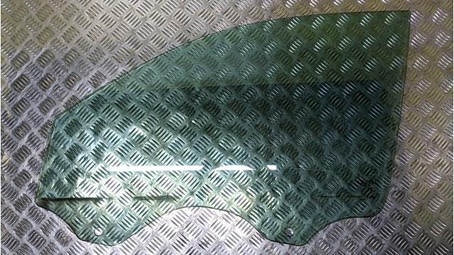 Стекло боковой двери передней левой touareg дорестайл (2003-2006) 7L0845201