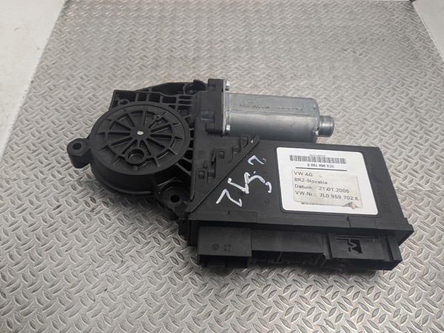 Привід ліфта передній 7L0959702R VAG