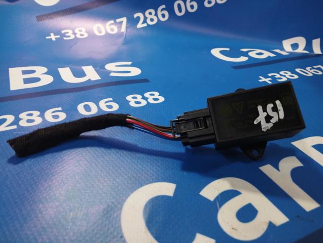 Реле підігріву сидіння 7L0959772D VAG