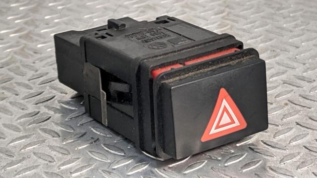 Кнопка аварійки 7L5953235A VAG