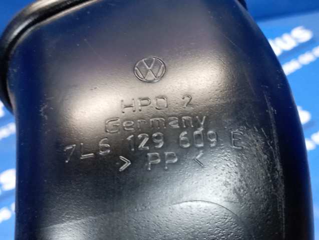 Патрубок повітряний, вхід повітряного фільтра 7L6129609E VAG