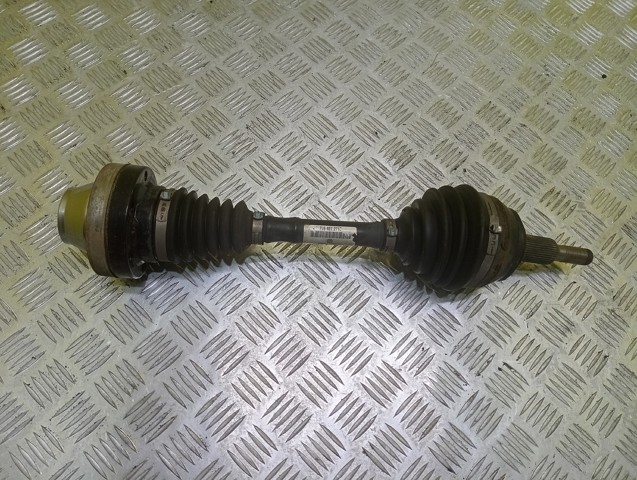 Вісь передня в зборі 7L6407271GX VAG