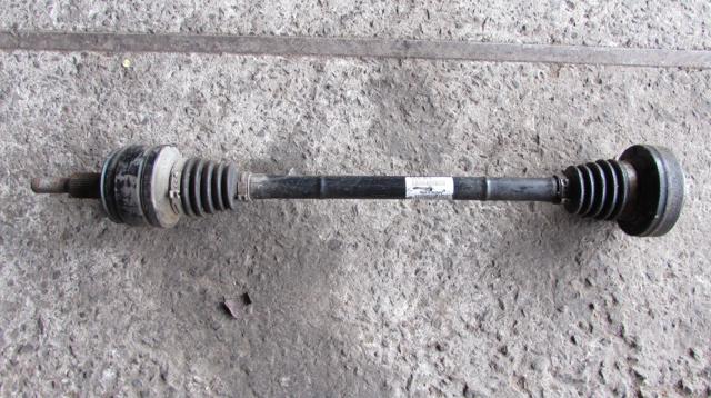 Піввісь задня 7L6501201B VAG