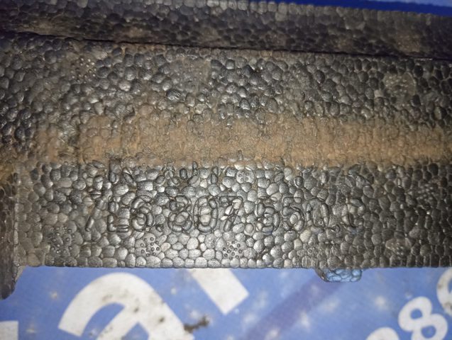 Наповнювач бампера переднього 7L6807550C VAG