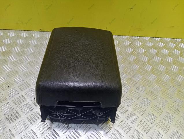 Кронштейн підлокітника 7L6863762D VAG
