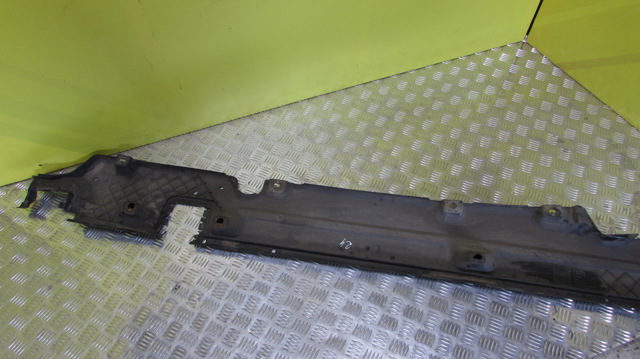 Захист днища, правий 7L8825212D VAG