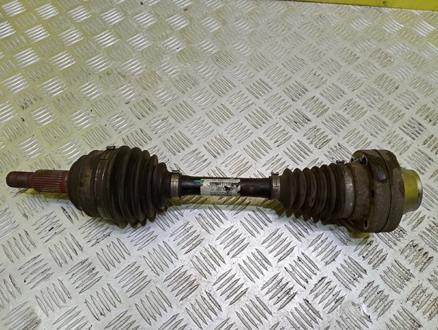 Вісь передня 7P0407271B VAG