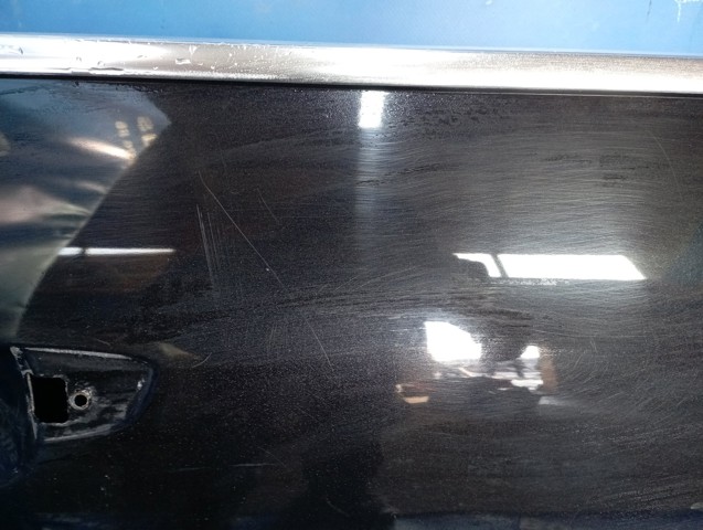 Дверка передня права 7P0831312B VAG