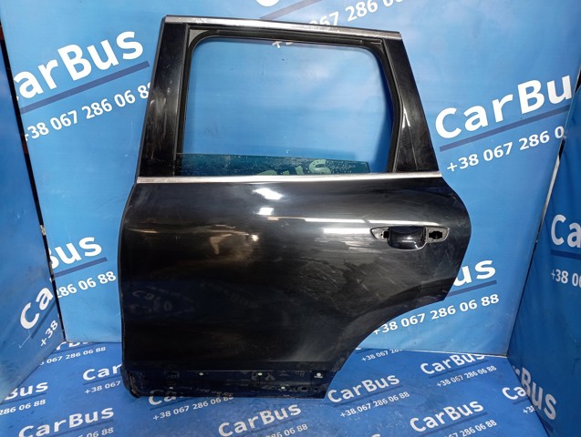 Двері пасажирськи задні ліві 7P0833311 VAG