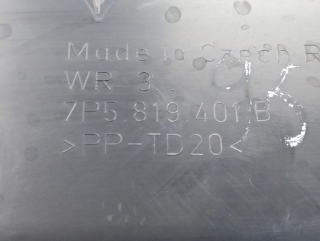 Водостік лобового скла, жабо 7P5819401B VAG