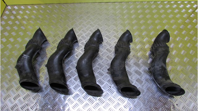 Повітроприймач 7P6129609A VAG