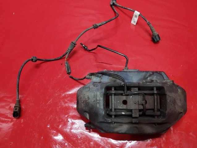 Супорт гальмівний, передній, правий 7P6615124G VAG
