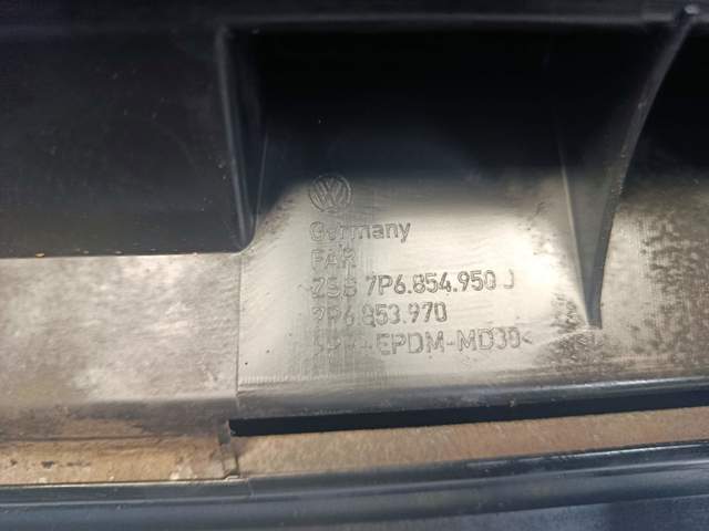 Молдинг задніх правих дверей 7P6854950 VAG