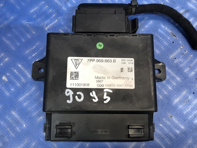 Стабілізатор напруги 7PP959663B VAG