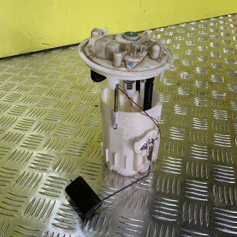 Паливний насос 8200009645 RENAULT