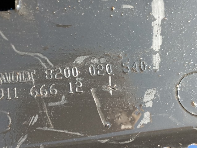 Водостік лобового скла, жабо 8200020540 RENAULT