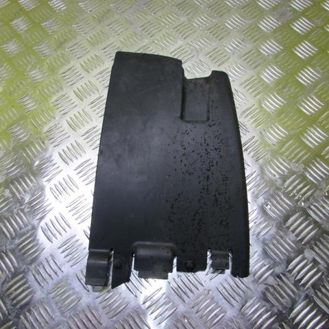 Захист заднього бампера 8200066884 RENAULT