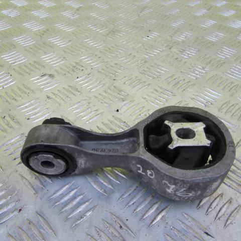 Подушка (опора) двигуна, права верхня 8200404271 RENAULT