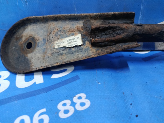 Тяга реактивна передня, нижня 8200425786 RENAULT