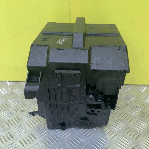 Корпус блока запобіжників 8200490001 RENAULT