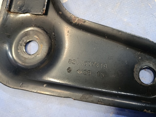 Підсилювач переднього підрамника 8200537419 RENAULT