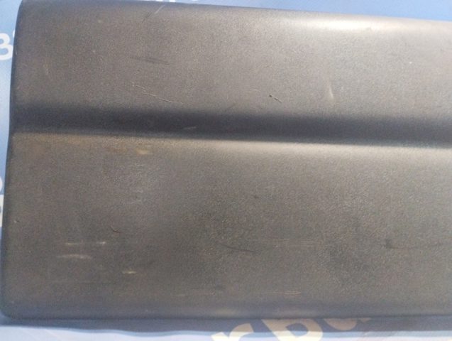 Накладка задніх дверей, права 8200653837 RENAULT