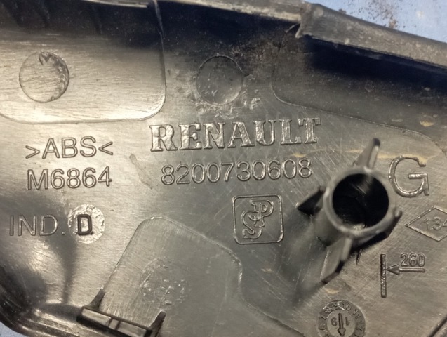 Ручка передніх дверей внутрішня, права 8200730608 RENAULT