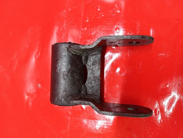 Серьга задньої ресори 8200796086 RENAULT