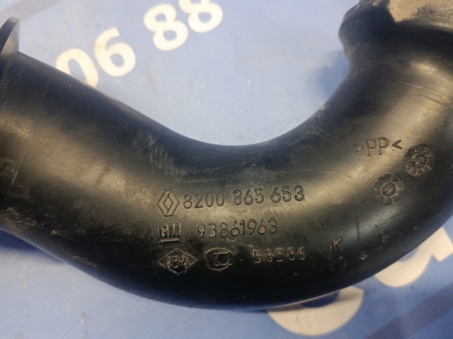 Патрубок повітряний, вхід повітряного фільтра 8200865653 RENAULT