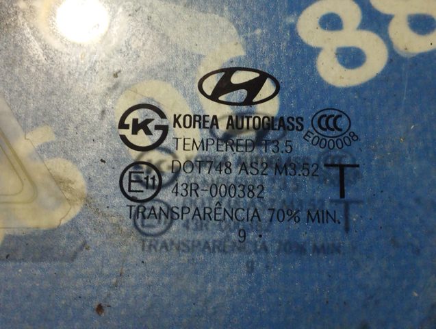 Скло передніх дверей, лівих 824112B001 HYUNDAI