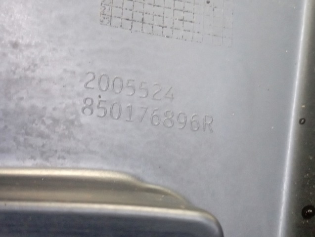 Бампер задній, ліва частина 850176896R RENAULT