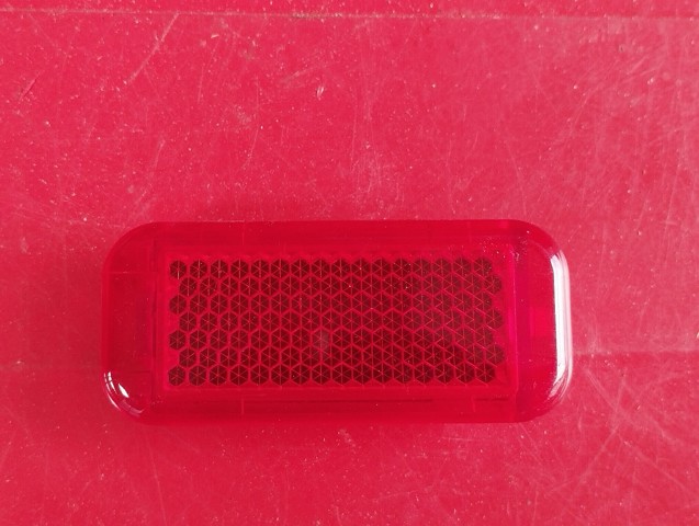 Катафот (відбивач) заднього бампера 8P0947412 VAG