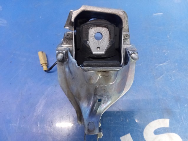 Права подушка двигуна 8R0199381AK VAG