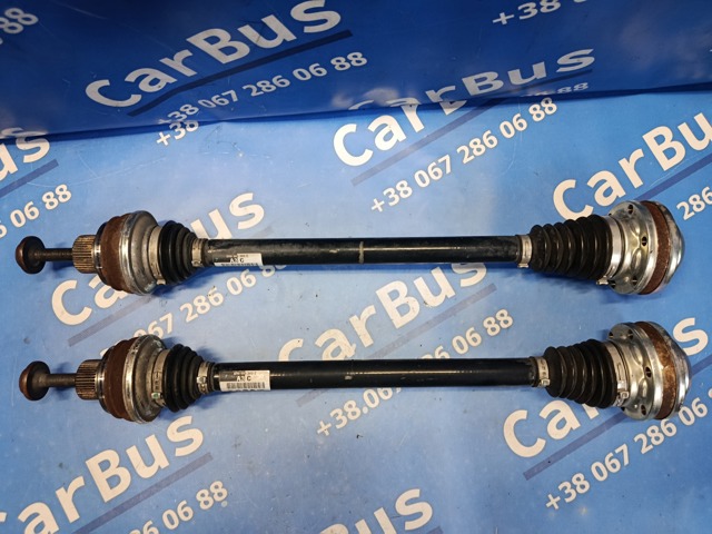 Привід задній 8R0501203C VAG
