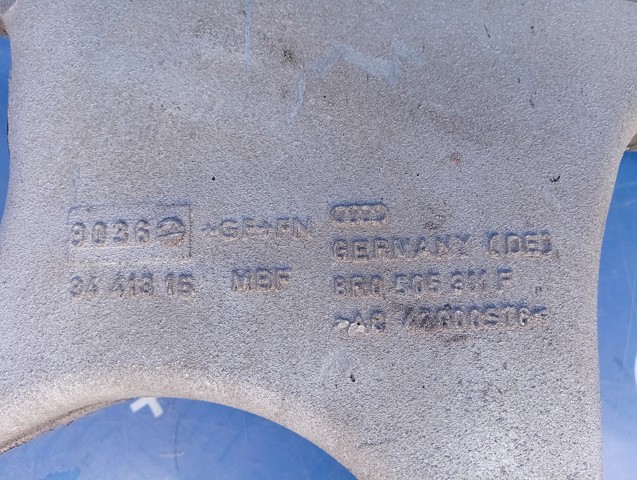 Балансир задній нижній, лівий 8R0505311F VAG