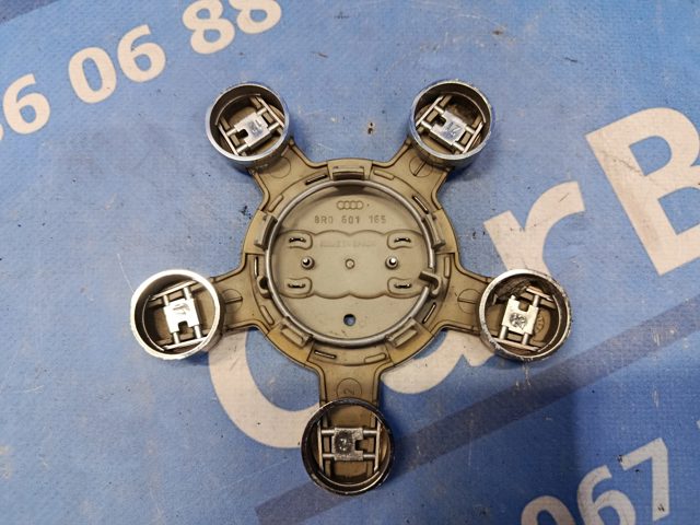 Автомобільні ковпаки 8R0601165 VAG