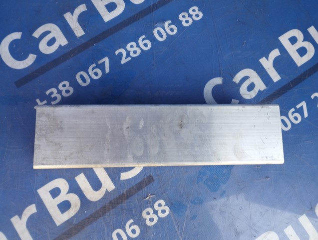 Кронштейн підсилювача заднього бампера 8R0807331D VAG
