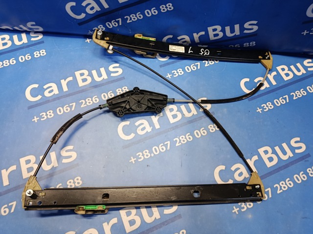 Склопідйомник передньої лівої двері 8R0837461K VAG