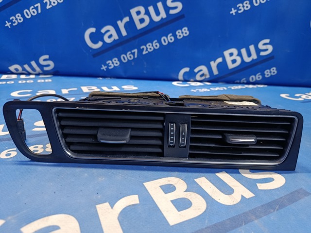 Решітка повітропровода 8R1820951LWVF VAG