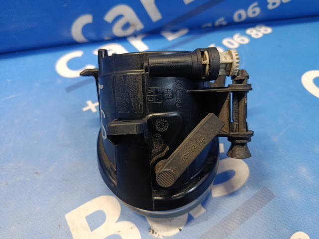 Фара протитуманна, права 8T0941700B VAG